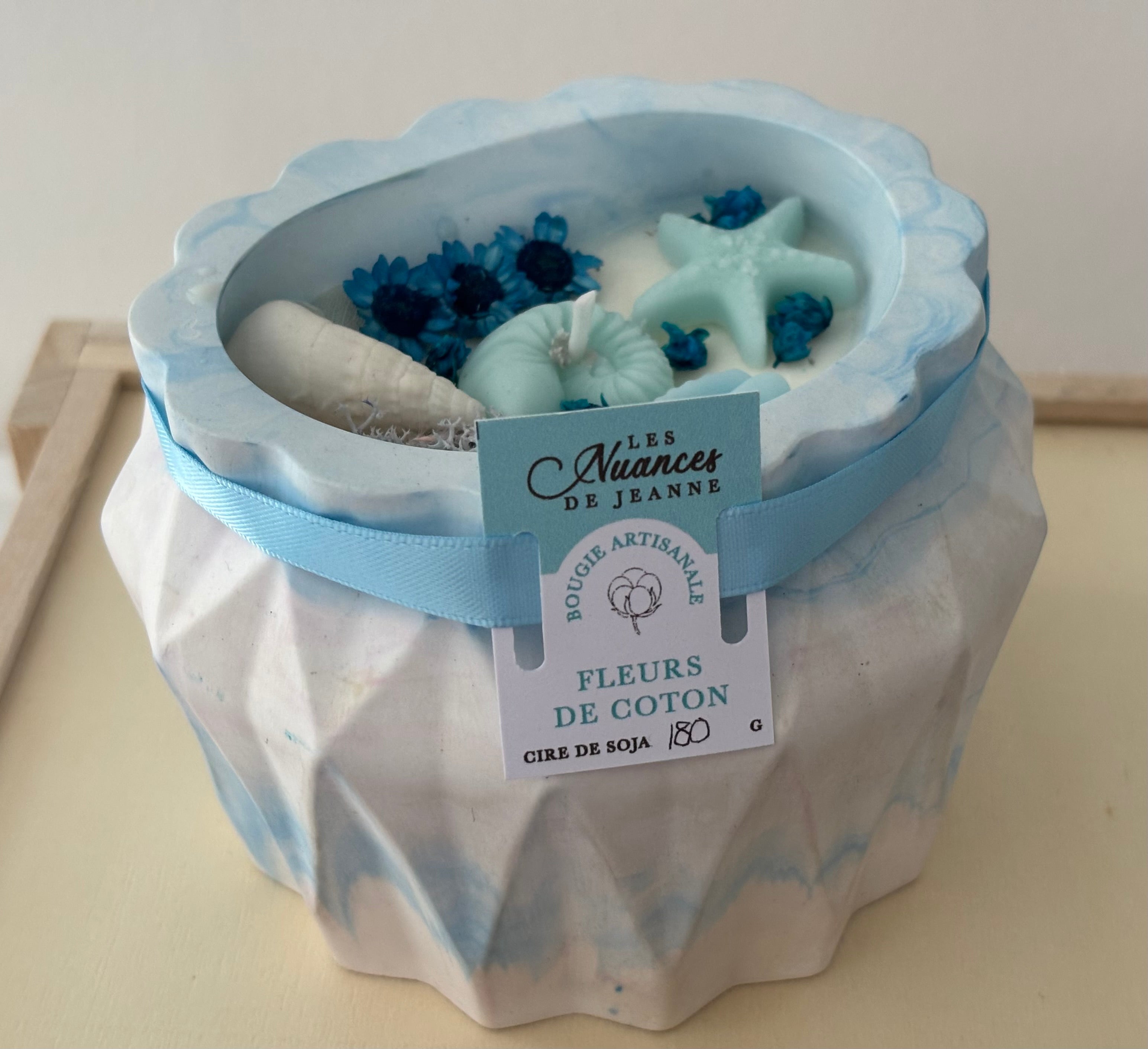 Bougie parfumée "Fleurs de Coton" ton bleu Océan