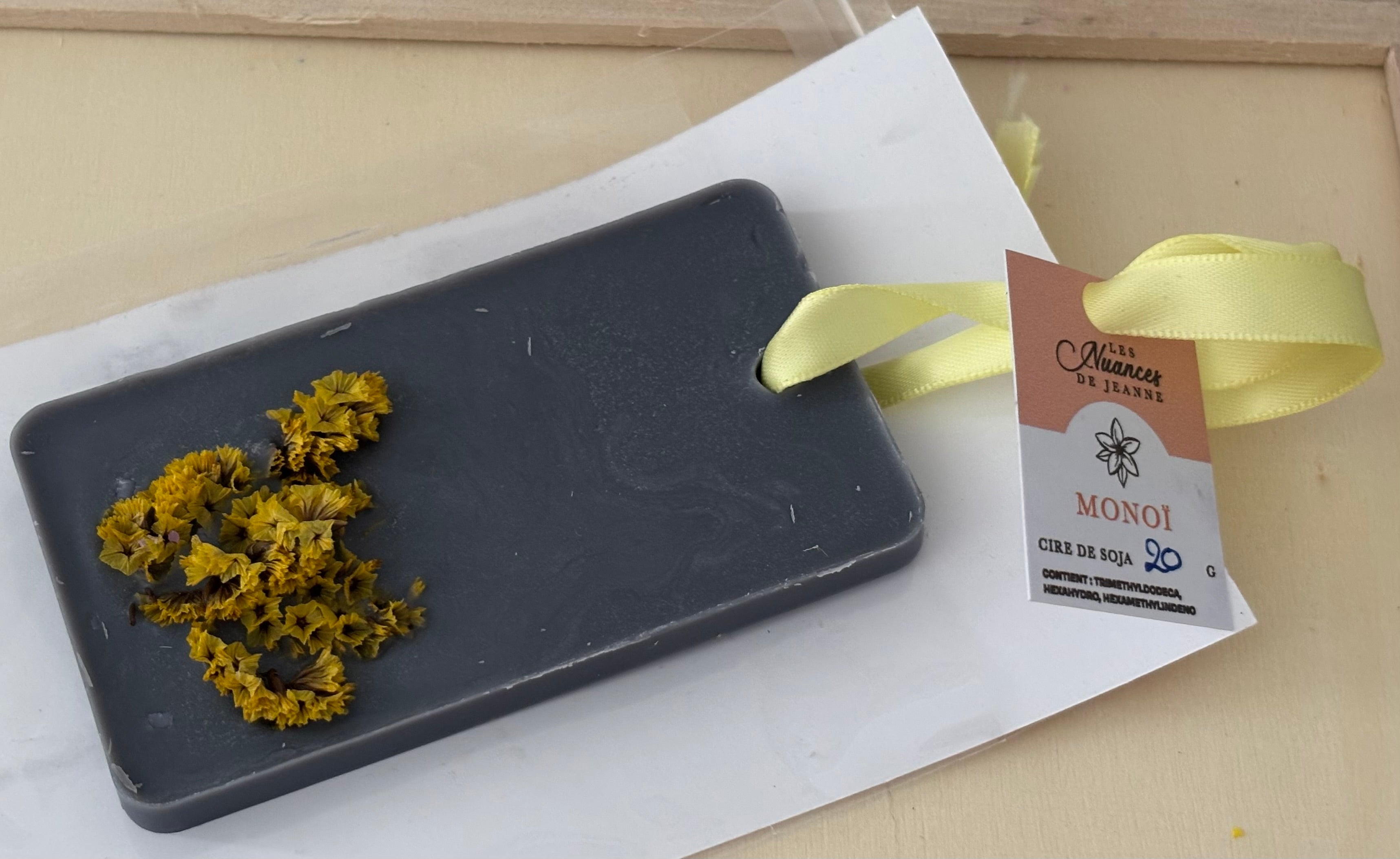 Suspension rectangle fleuri  Monoï